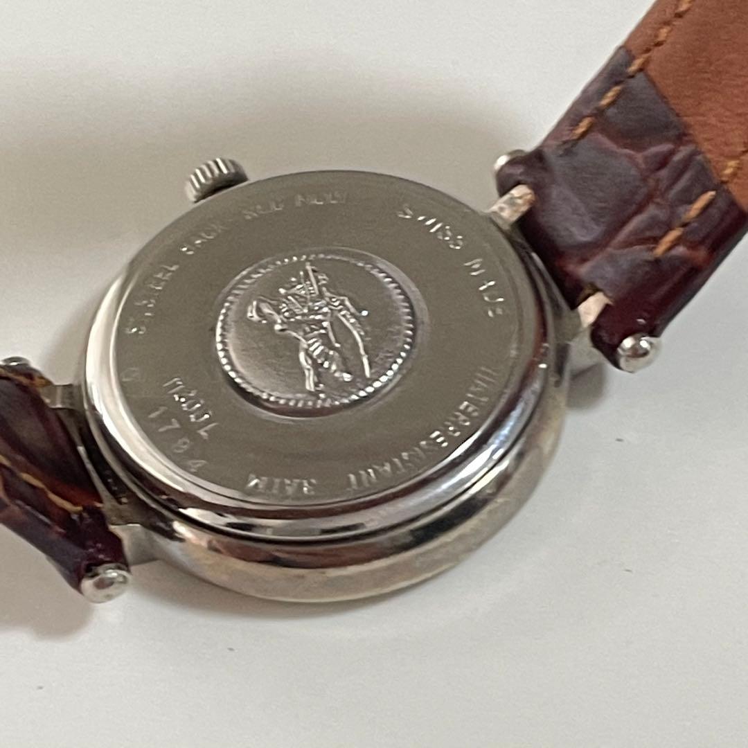 稼動品　Burberry バーバリー デイト付き　3針 カジュアル　腕時計