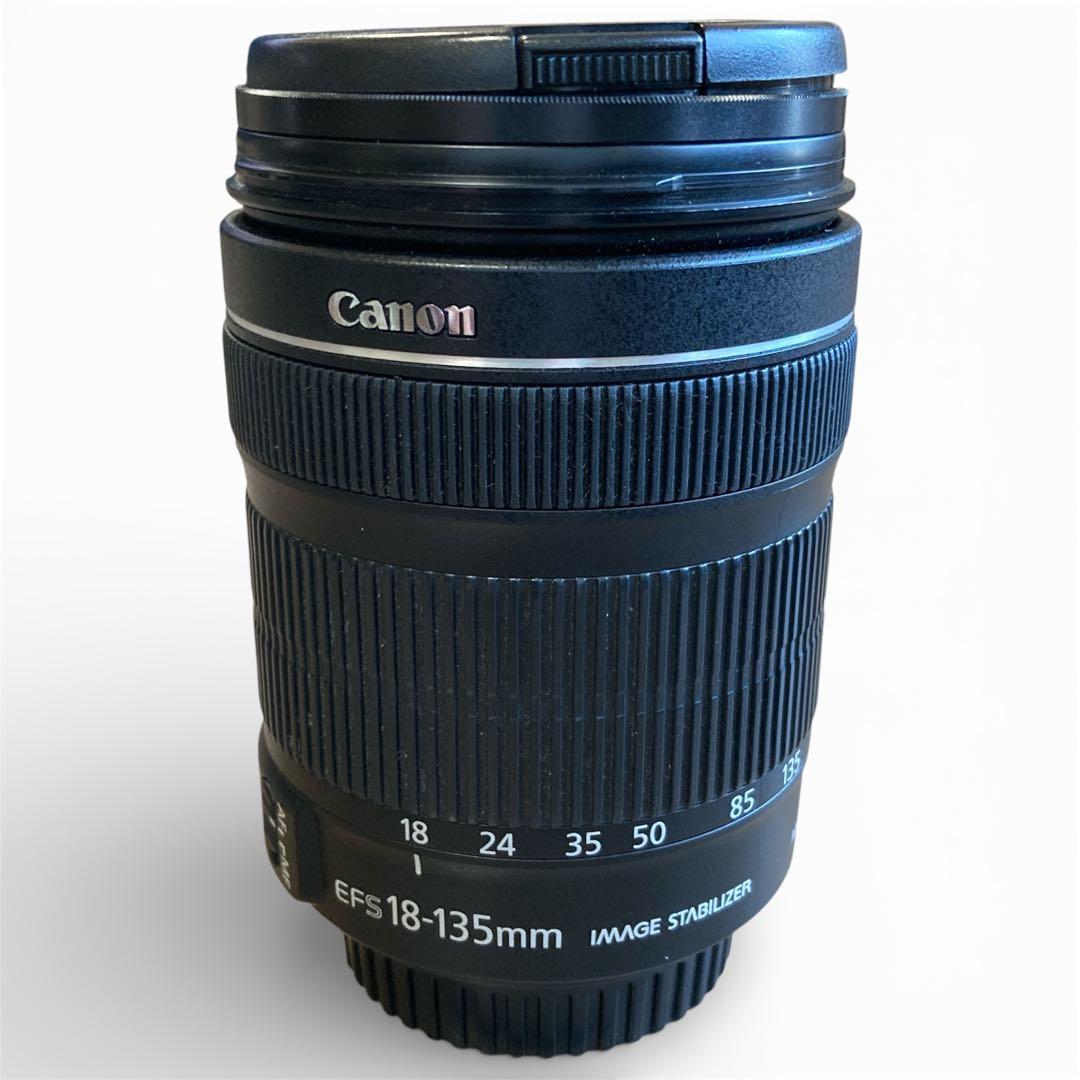 Canon EOS 70D 18-135mm レンズ付 Wi-Fi搭載 一眼レフ