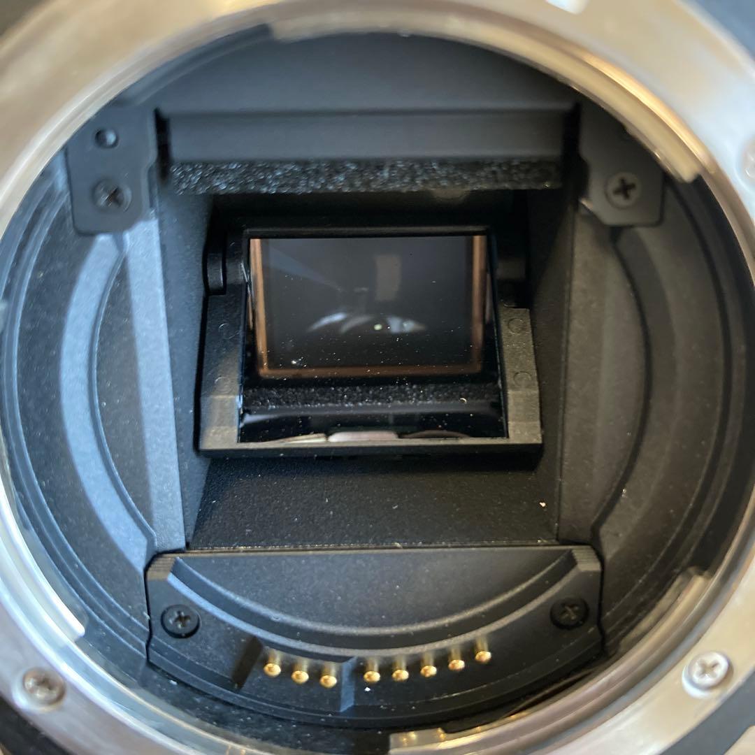 Canon EOS 70D 18-135mm レンズ付 Wi-Fi搭載 一眼レフ