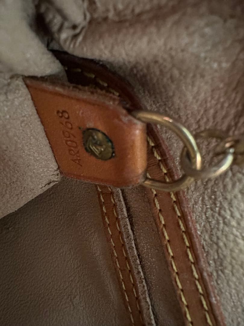 Louis Vuitton トートバッグ ポーチ付き