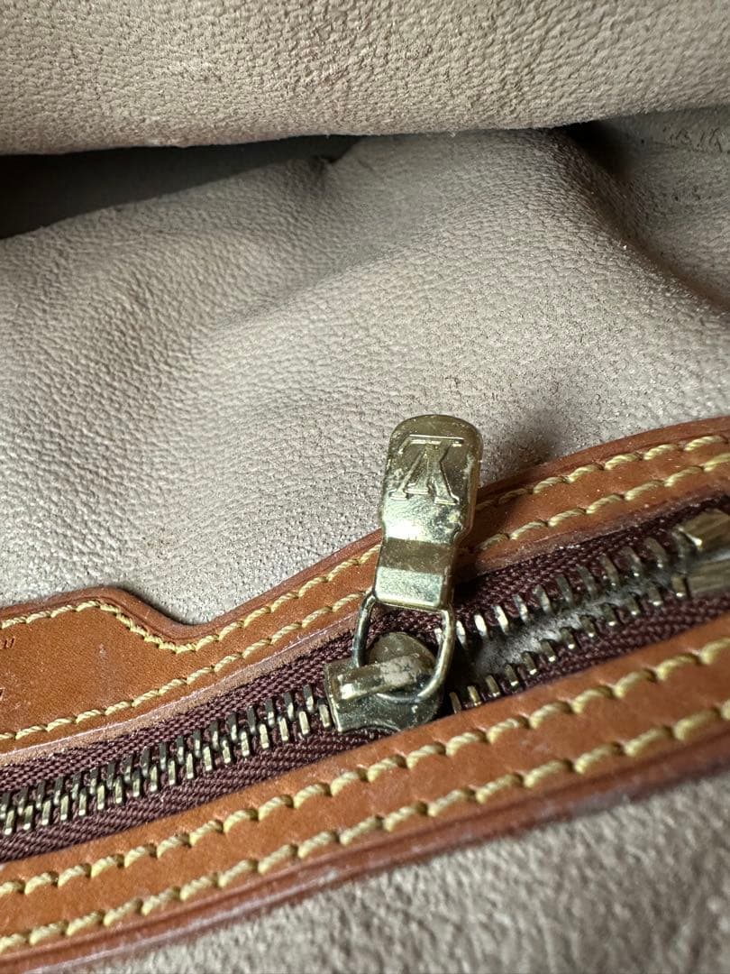 Louis Vuitton トートバッグ ポーチ付き