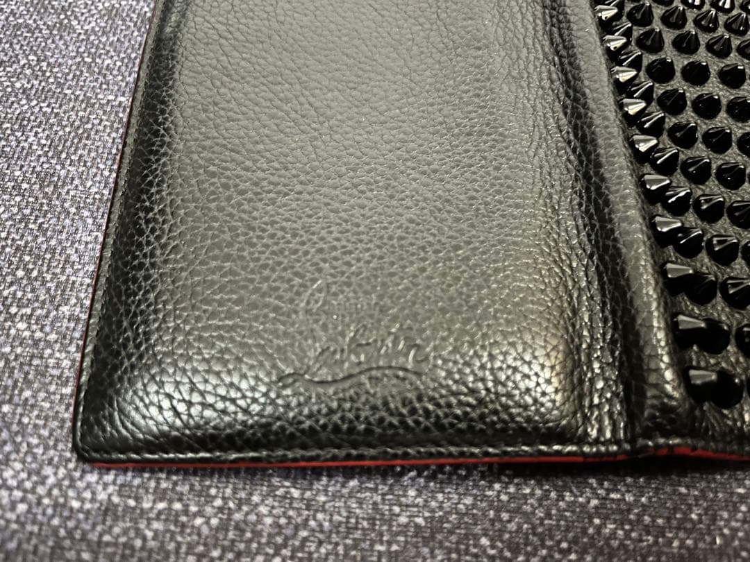 と*B様 ルブタン 長財布 2つ折り　ロング　　スパイク　ブラック　レザー