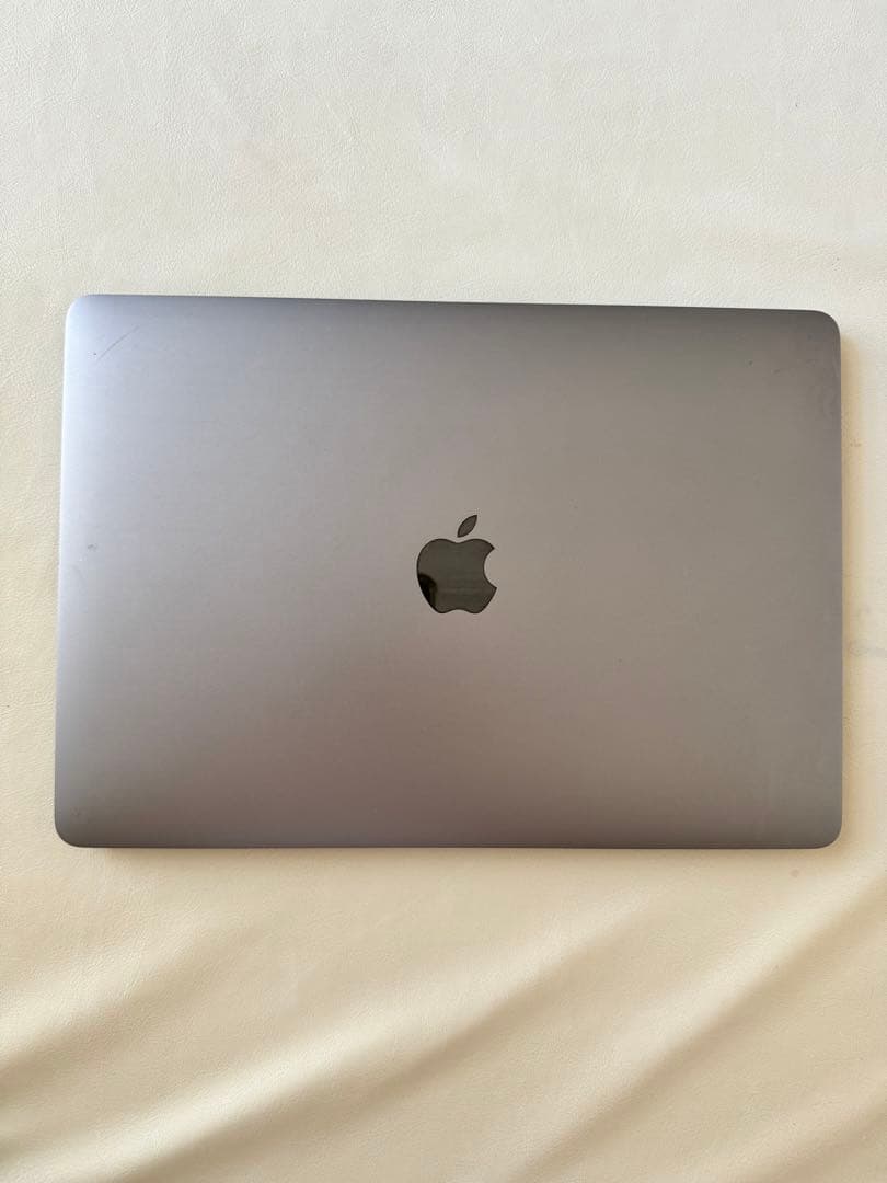 Apple MacBook Pro 13インチ 2017 (Core i5)