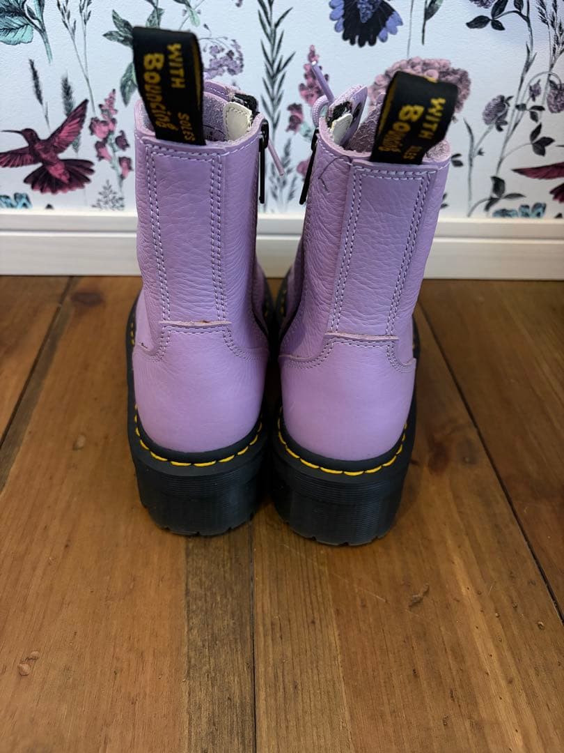 美品 Dr.Martens ブーツ 8ホール JADONⅢ ライラック UK5
