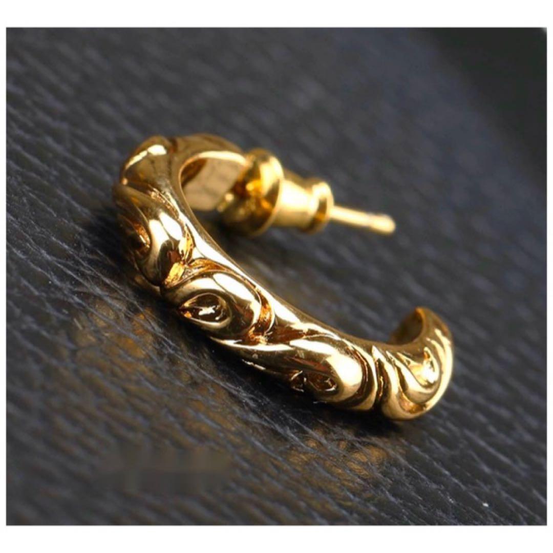 22k スクロールフープピアス　両耳　ゴールド　唐草　メンズ