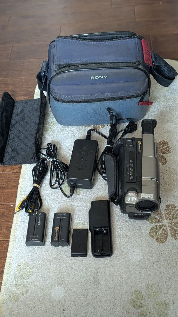 ソニーVideo CCD-TRV80 N 80✕DiGiTAL ZOO 値下げし