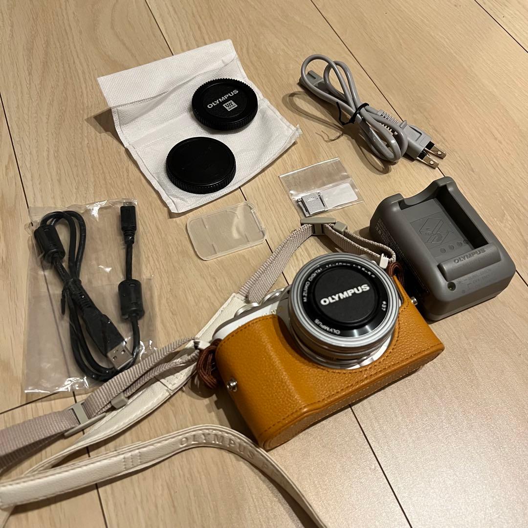 【21時まで】Olympus E-PL9 ミラーレス一眼 ホワイト 白 カバー付