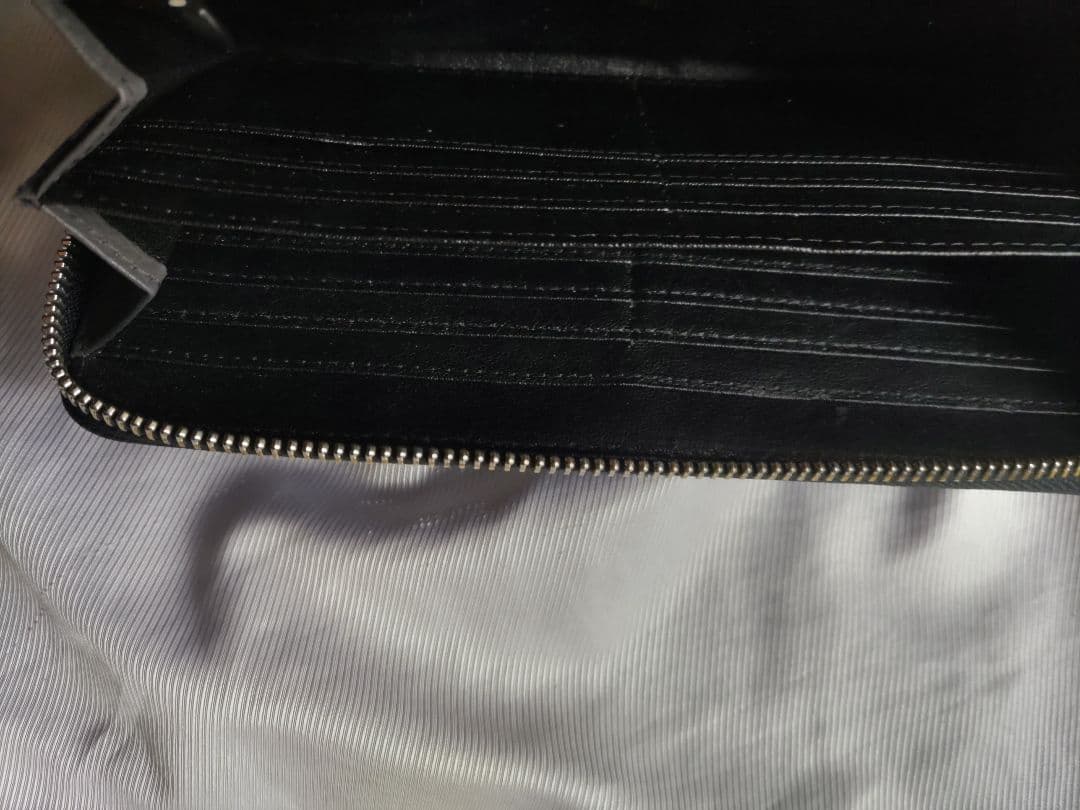 本物クロコダイルレザー 長財布 ブラックファスナー希少な「尾部（テール）を贅沢に