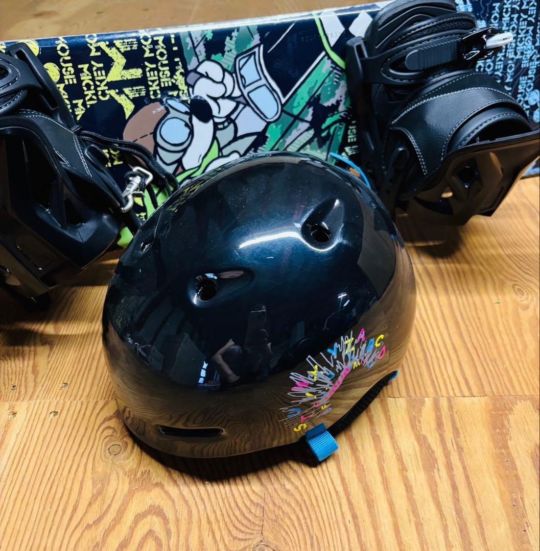 ミッキーマウス スノーボードセット　ヘルメット付