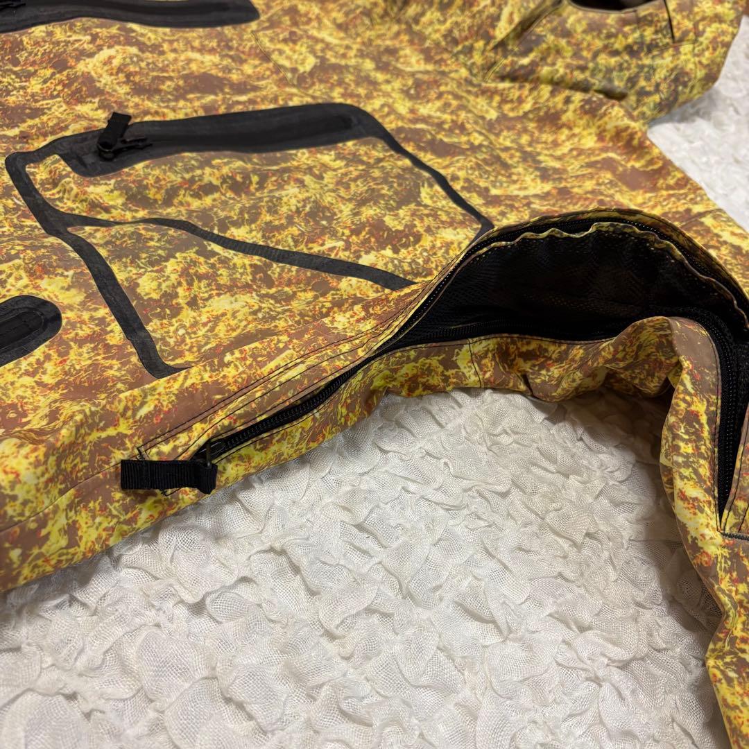 nitraid x burton akリアルウィードカモマウンテンパーカー