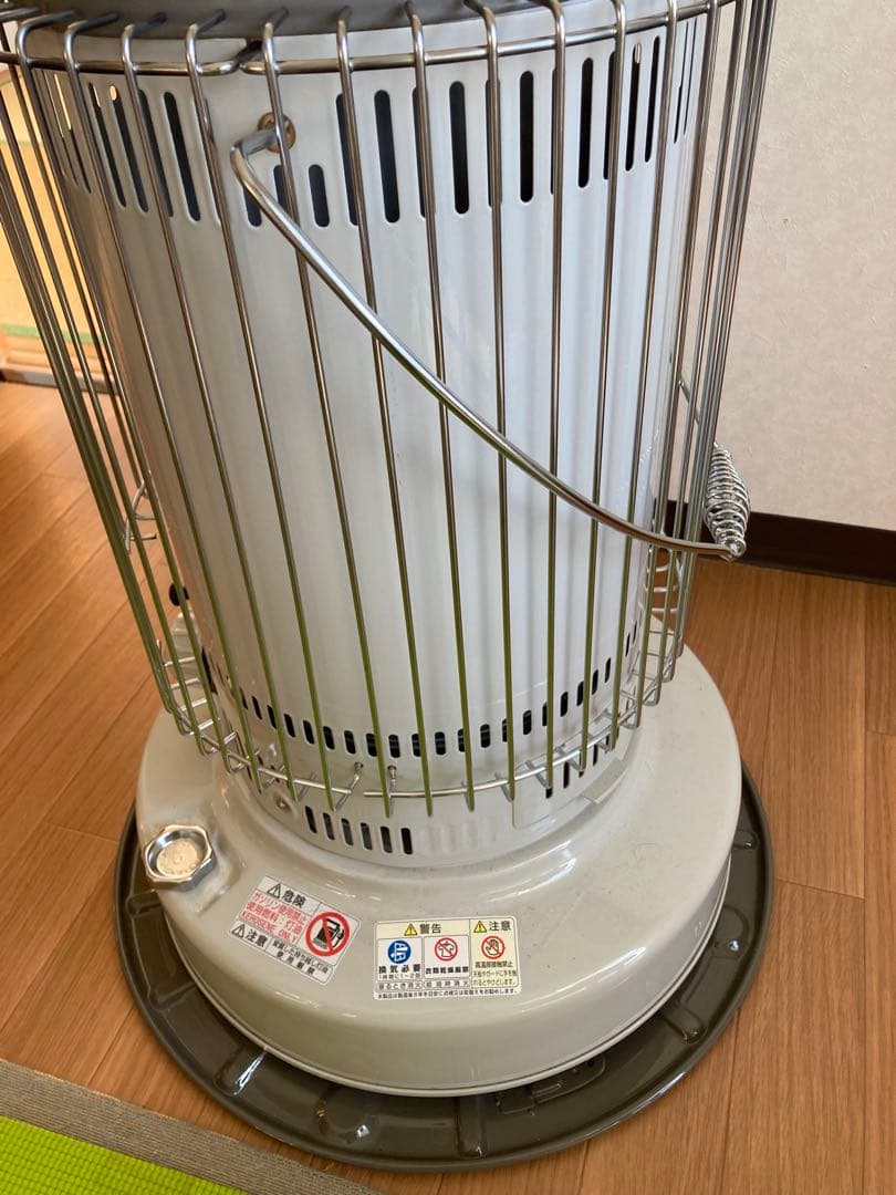 札幌市中央区　取りに来ていただける方限定　トヨトミ 石油ストーブ　KS-67H