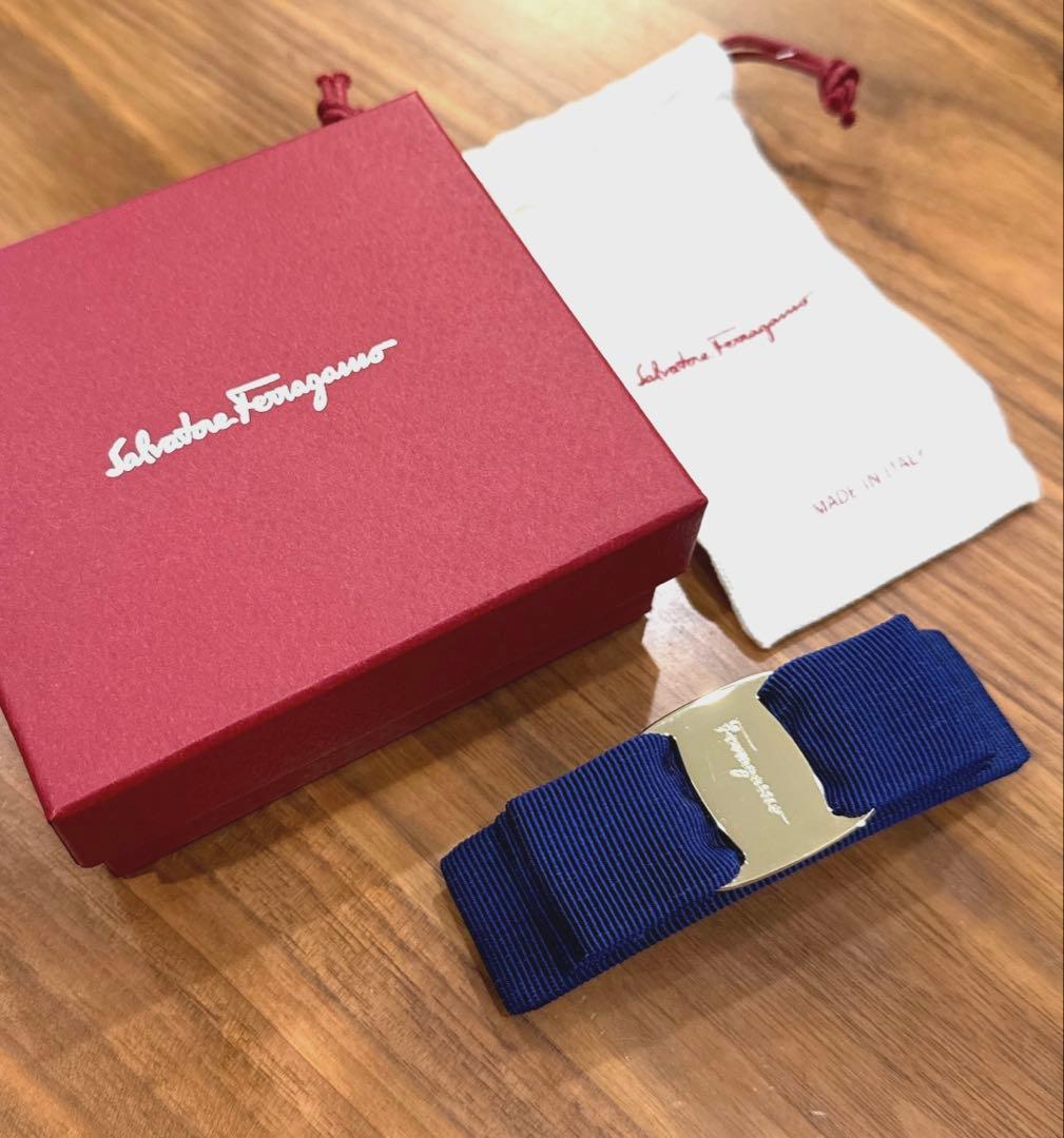 ◆ サルヴァトーレフェラガモ◆リボンヘアバレッタ