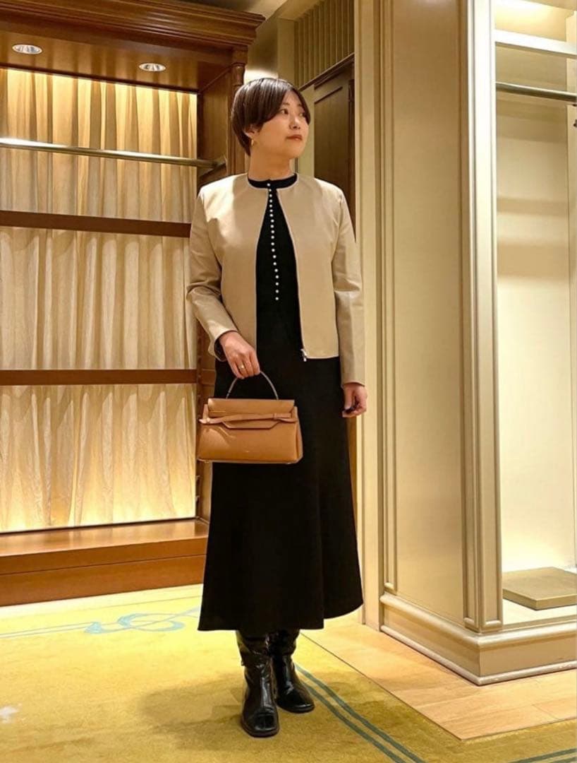 極美品 ボールジィ ウールポリエステル バックパールボタンプルオーバー ブラック