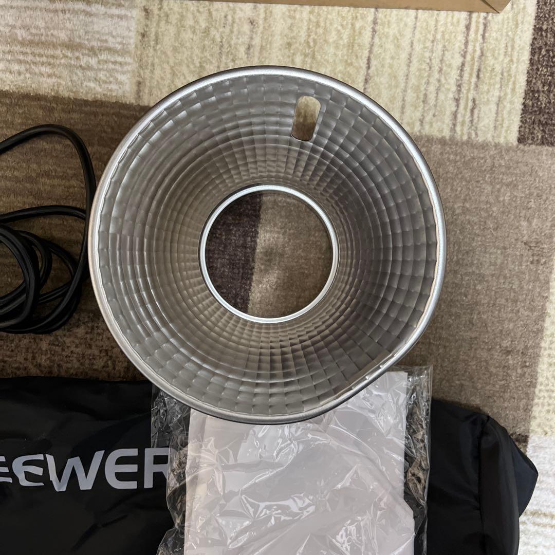 NEEWER CB200B 210W LEDビデオライト