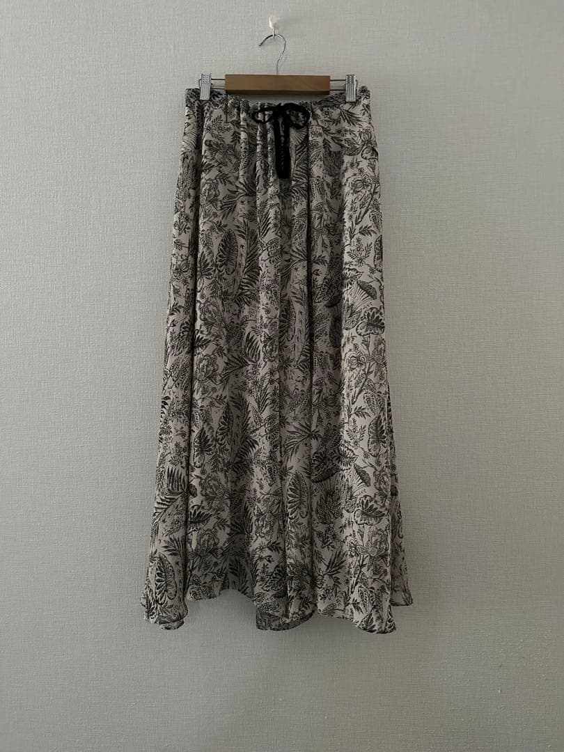 BEARDSLEY ガウチョパンツ　スカート見え　シフォン生地