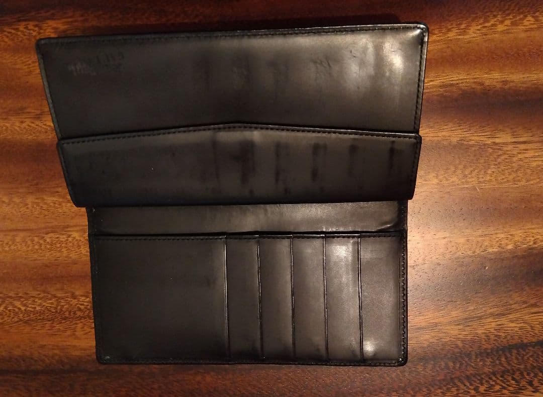 Jean Paul Gaultier ブラックレザー長財布メタルプレート