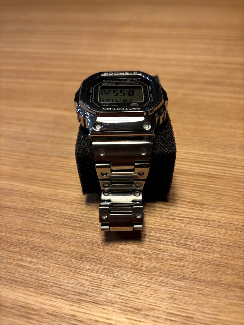 大人気　G-SHOCK デジタル腕時計 シルバーGMW-B5000