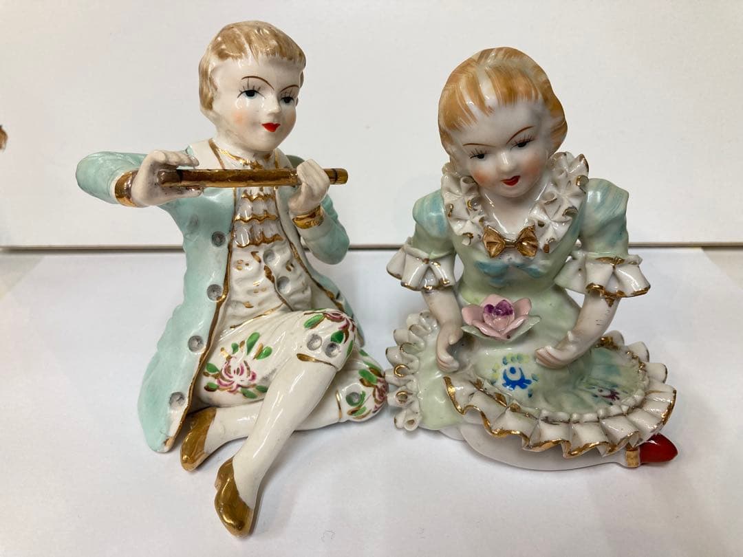 ［値引き中］フルート少年と花少女の陶器像