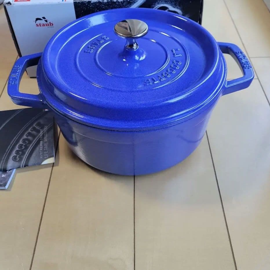 Staub ピコ・ココット　ラウンド　ブルーベリー22cm