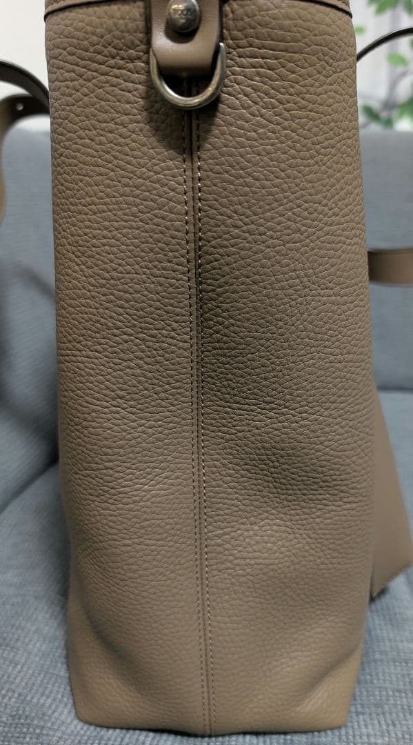 やまさん　Tod's Tライオン トープ レザー トートバッグ