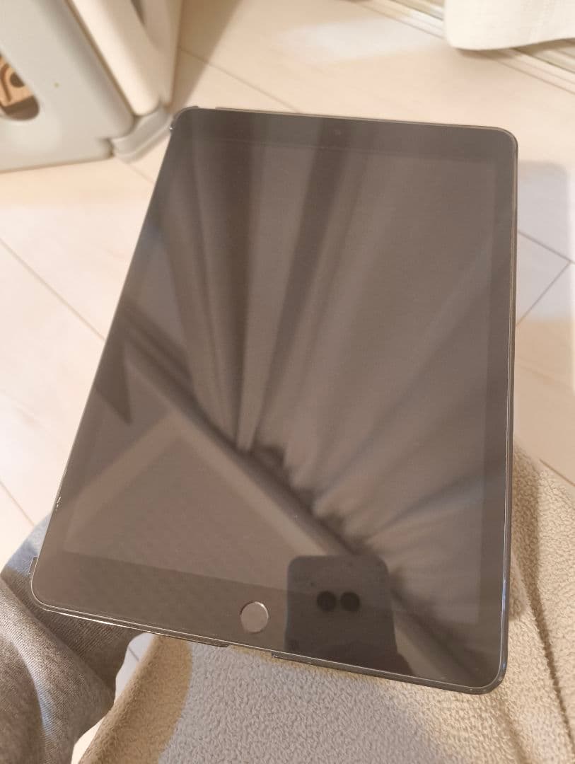 iPad 10.2インチ 第9世代 Wi-Fi 64GB MK2K3J/A
