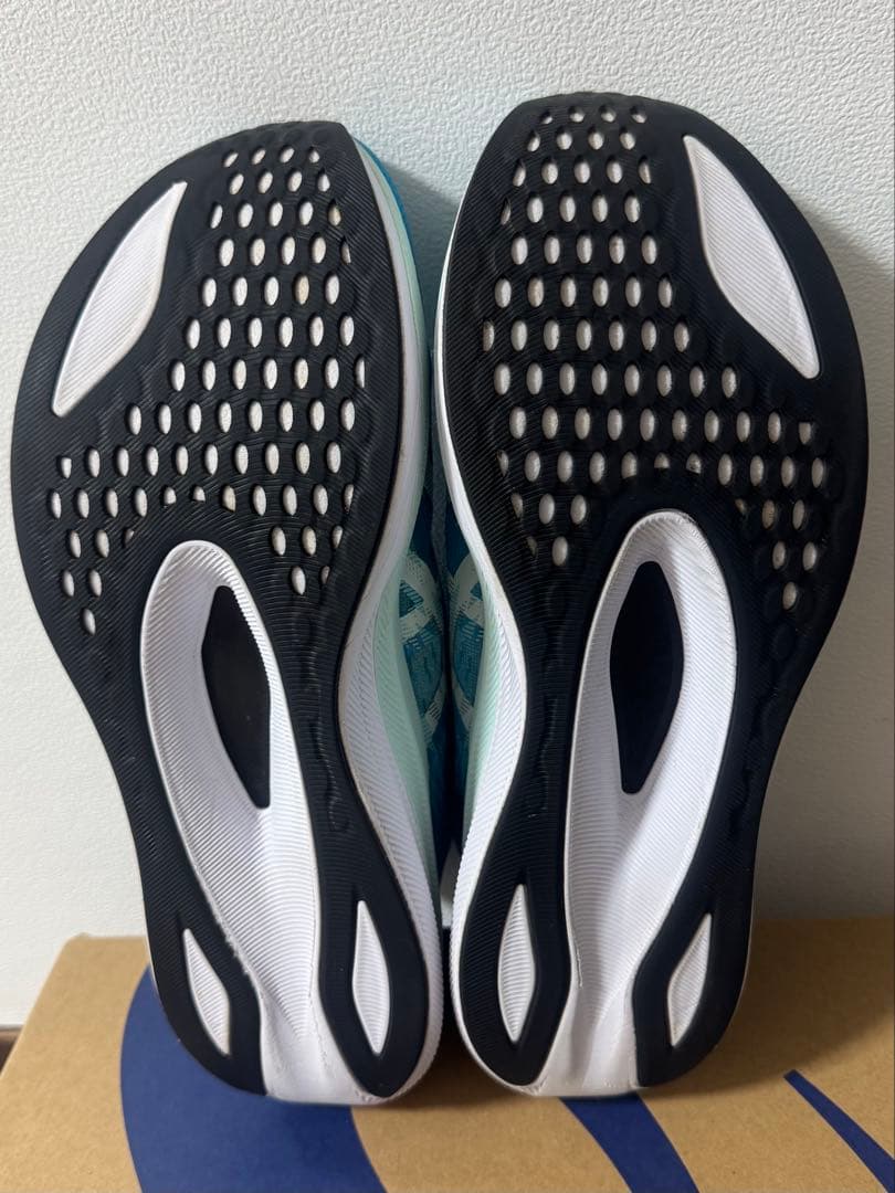 asics マジックスピード4 27.0㎝