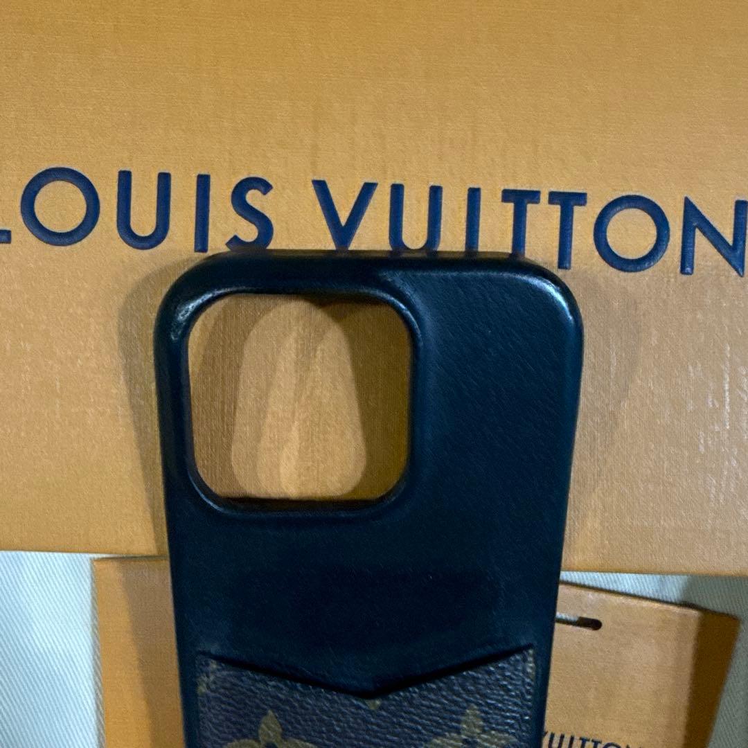 美品★Louis Vuitton iPhone16 pro 用ケース