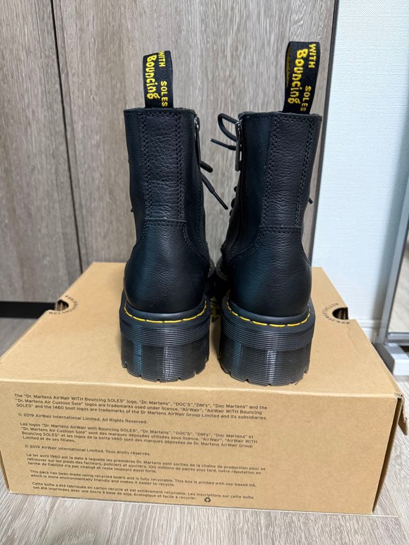 ドクターマーチン ブーツ