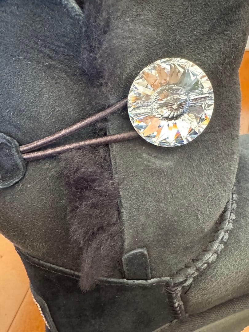 値下げ　UGG W Bailey Bling 黒ムートンブーツ 24cm US7