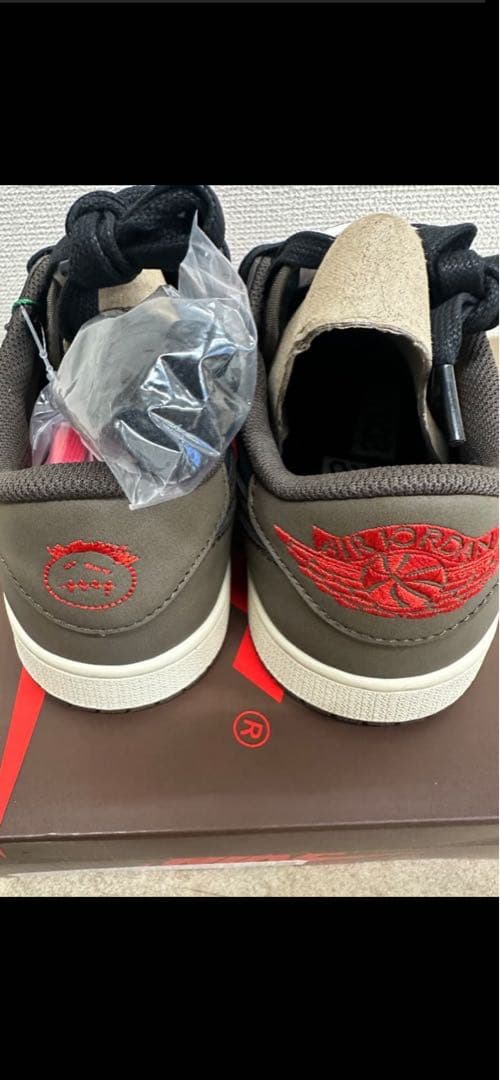 Travis Scott × Nike Air Jordan 1 Low