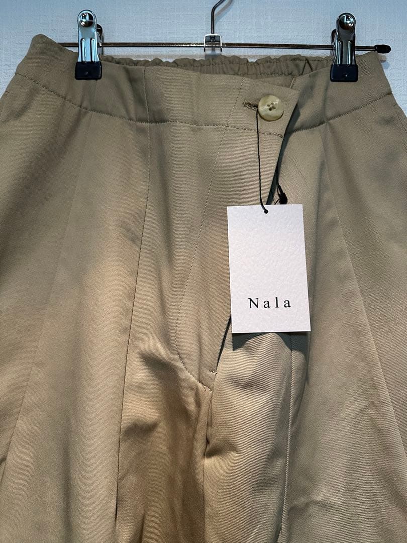 【新品】nala コクーンチノパンツベージュ S
