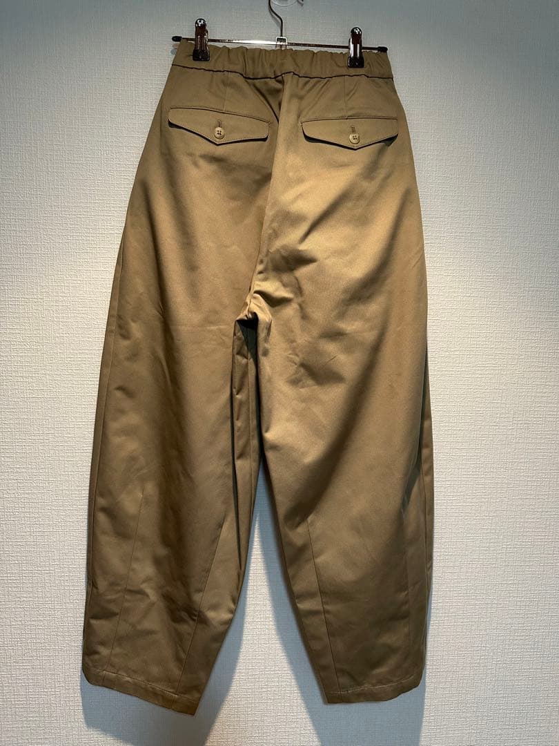 【新品】nala コクーンチノパンツベージュ S