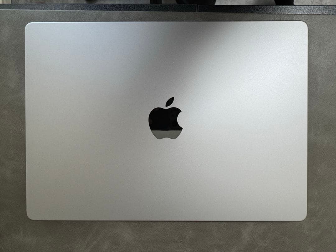 【美品】MacBook Pro 14インチ M3 スペースグレイ