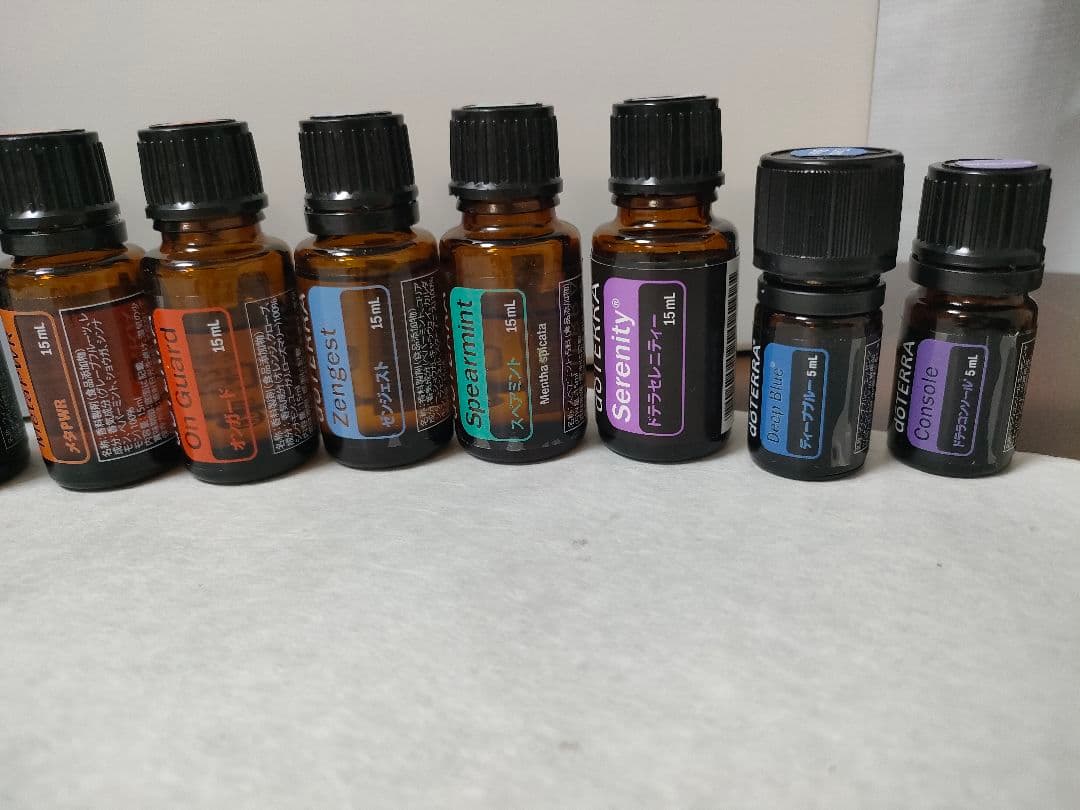 ドテラ　エッセンシャルオイルセット　２１本　小瓶付き24個　木箱