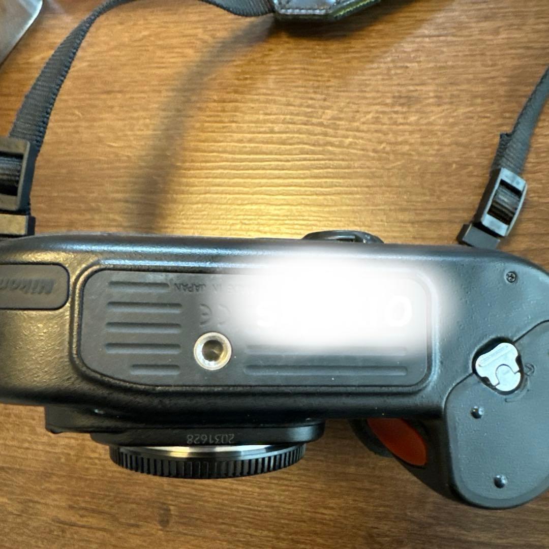 【限定値下】Nikon F100 フィルム一眼レフカメラ