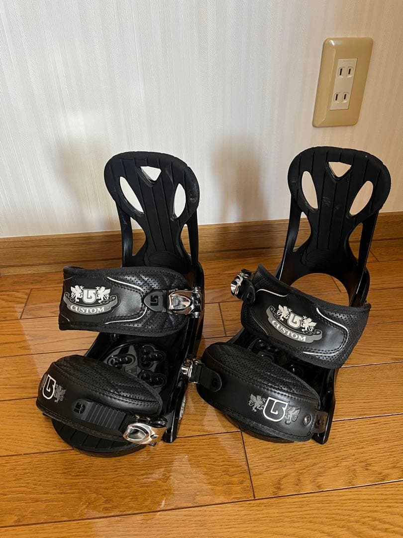BURTON CUSTOM ブラック ビンディング　Mサイズ