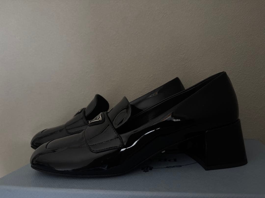 PRADA プラダ ローファー　三角ロゴ　ヒール　エナメル