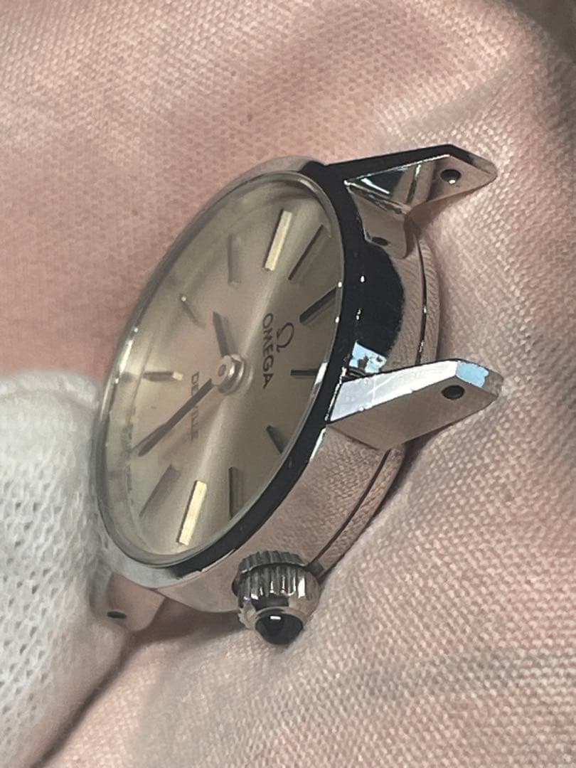 OMEGA 手巻き　正確稼働　オニキスリュウズ　裏蓋シール　純正尾錠・ベルト・箱