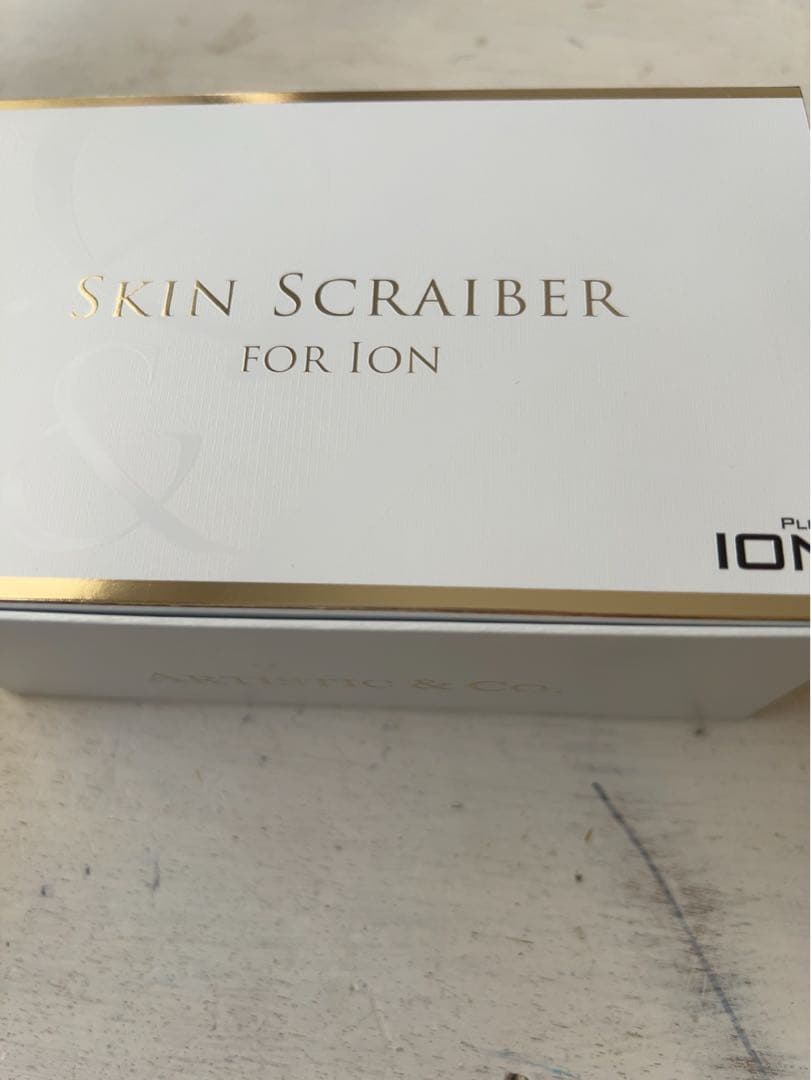 スキンスクライバー 定価 ¥32,780 の半額。