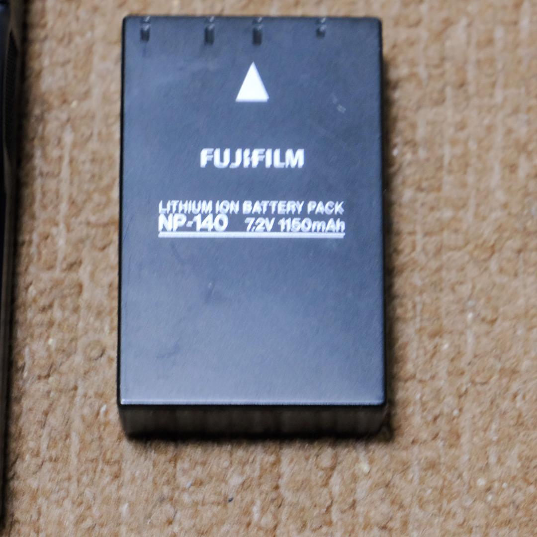 デジタルカメラ FUJIFILM FinePix S200EXR