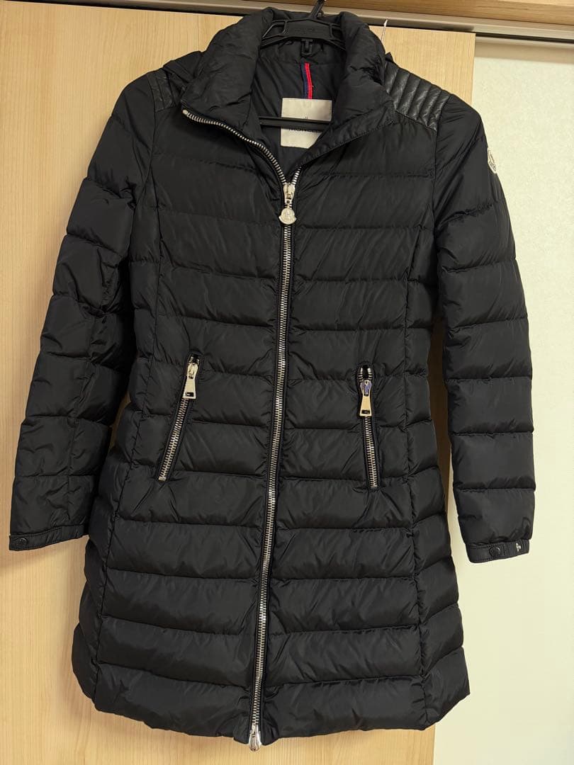 Moncler ブラックダウンジャケット　オロフィン