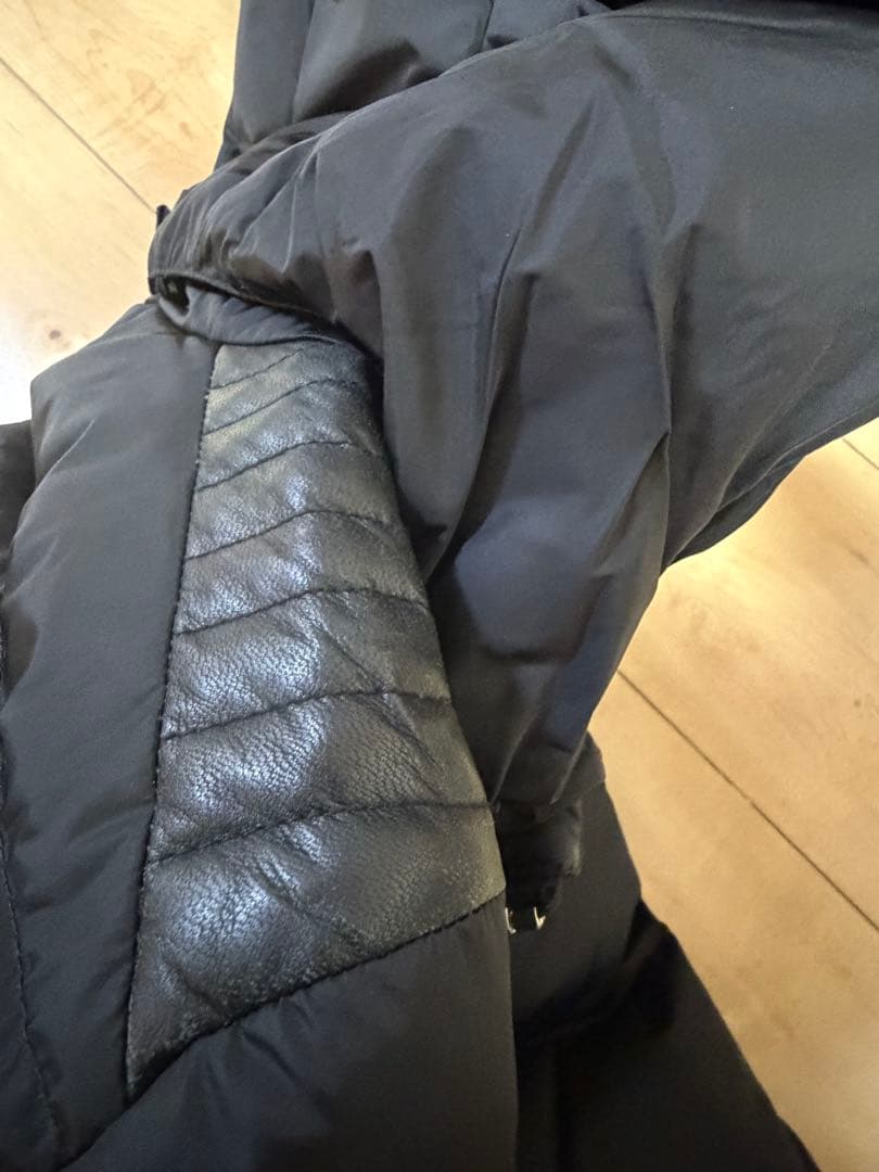 Moncler ブラックダウンジャケット　オロフィン