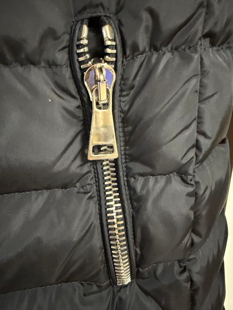 Moncler ブラックダウンジャケット　オロフィン