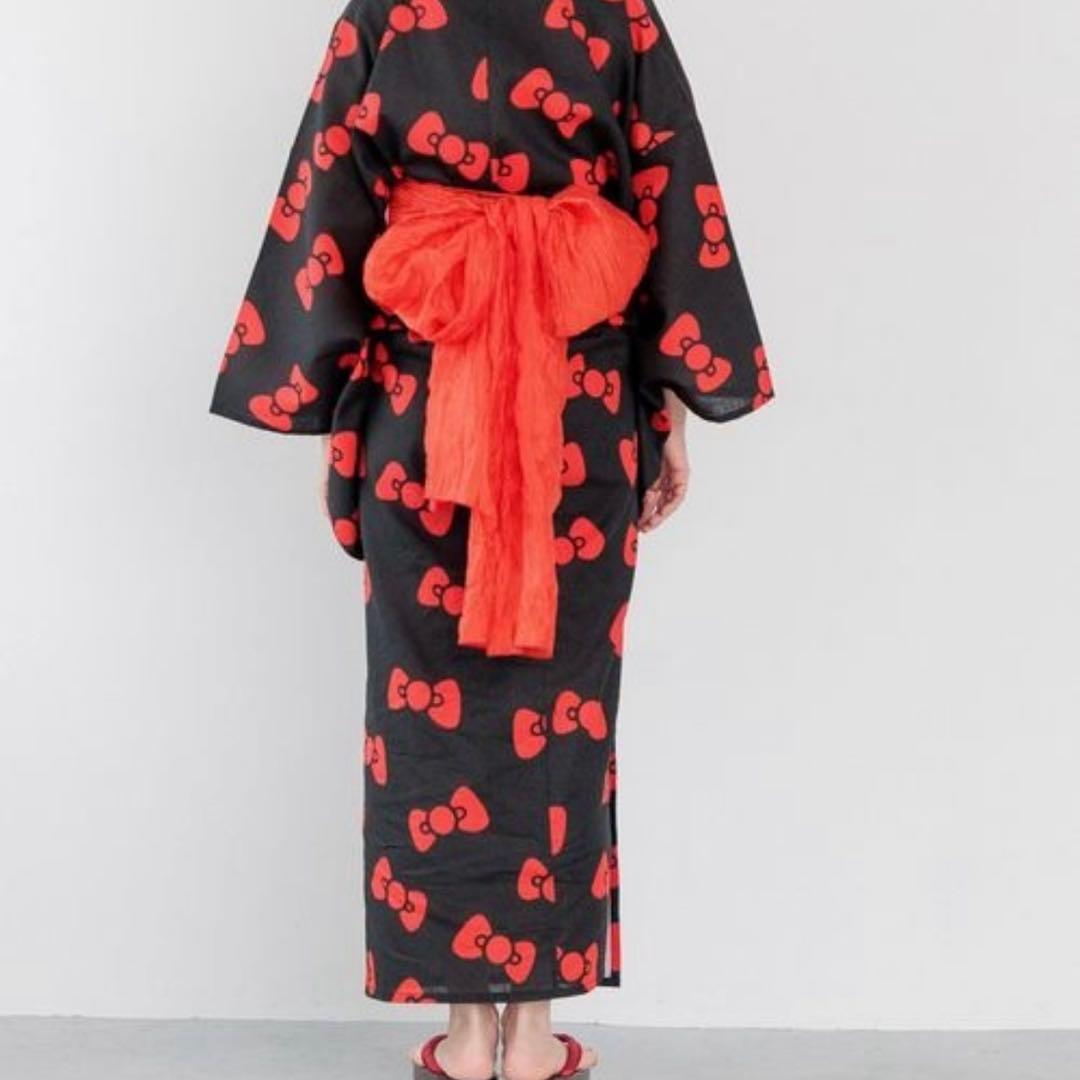 LOWRYS FARM 浴衣　ハローキティ　レディース　ブラックリボン柄