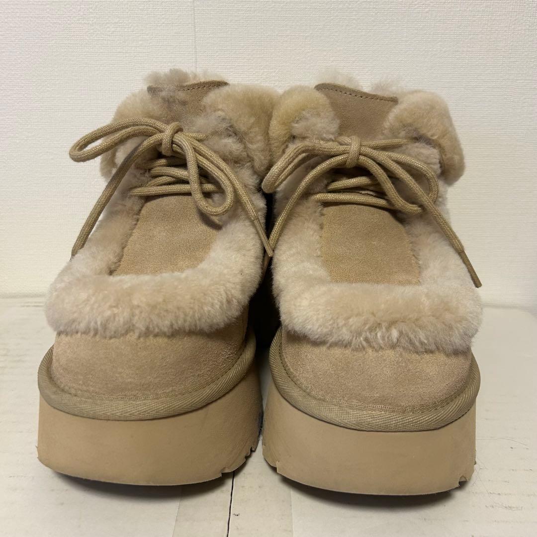 UGGアグ　ESMEE LACEUPムートンブーツ厚底ブーツ