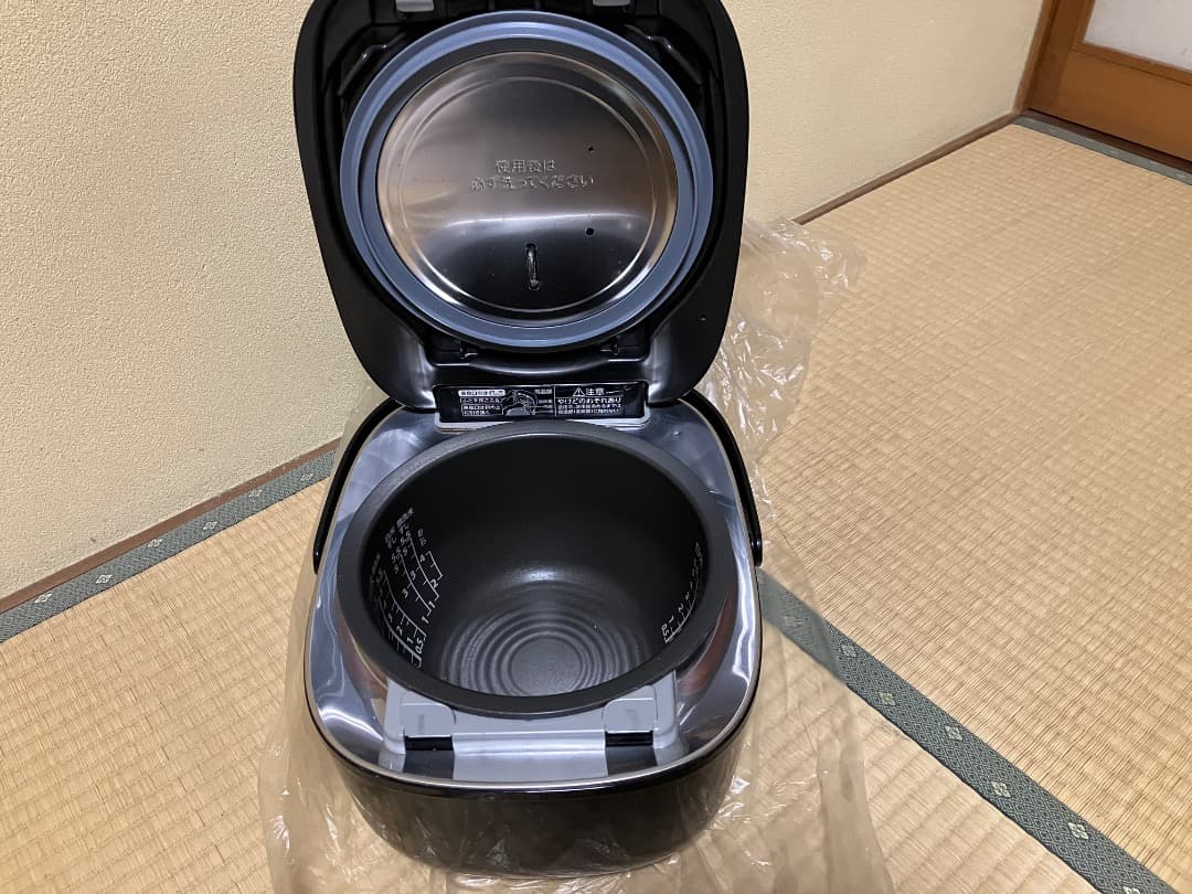 TOSHIBA　真空圧力IH　モデル名...RC-10VSP