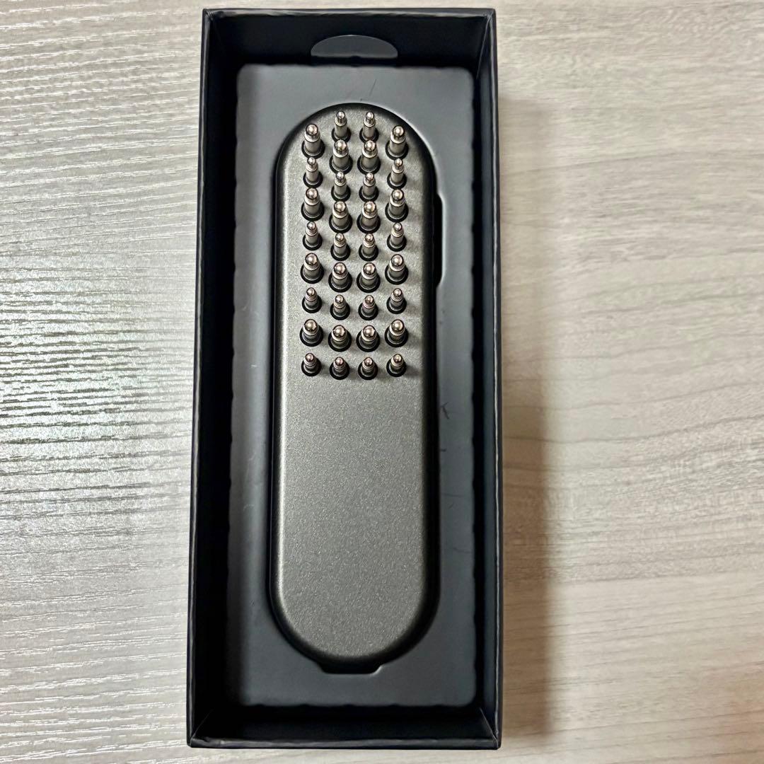 【未使用・美品】SALONIA EMSリフトブラシ 3Dケア ブラック