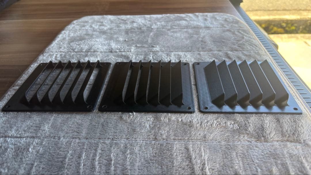 ハイエース 換気扇 ４型 〜 TAKAO 『運転席側・ルーバー付』