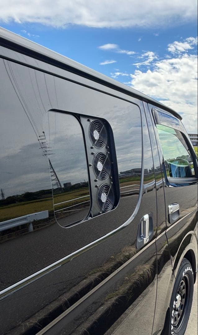 ハイエース 換気扇 ４型 〜 TAKAO 『運転席側・ルーバー付』