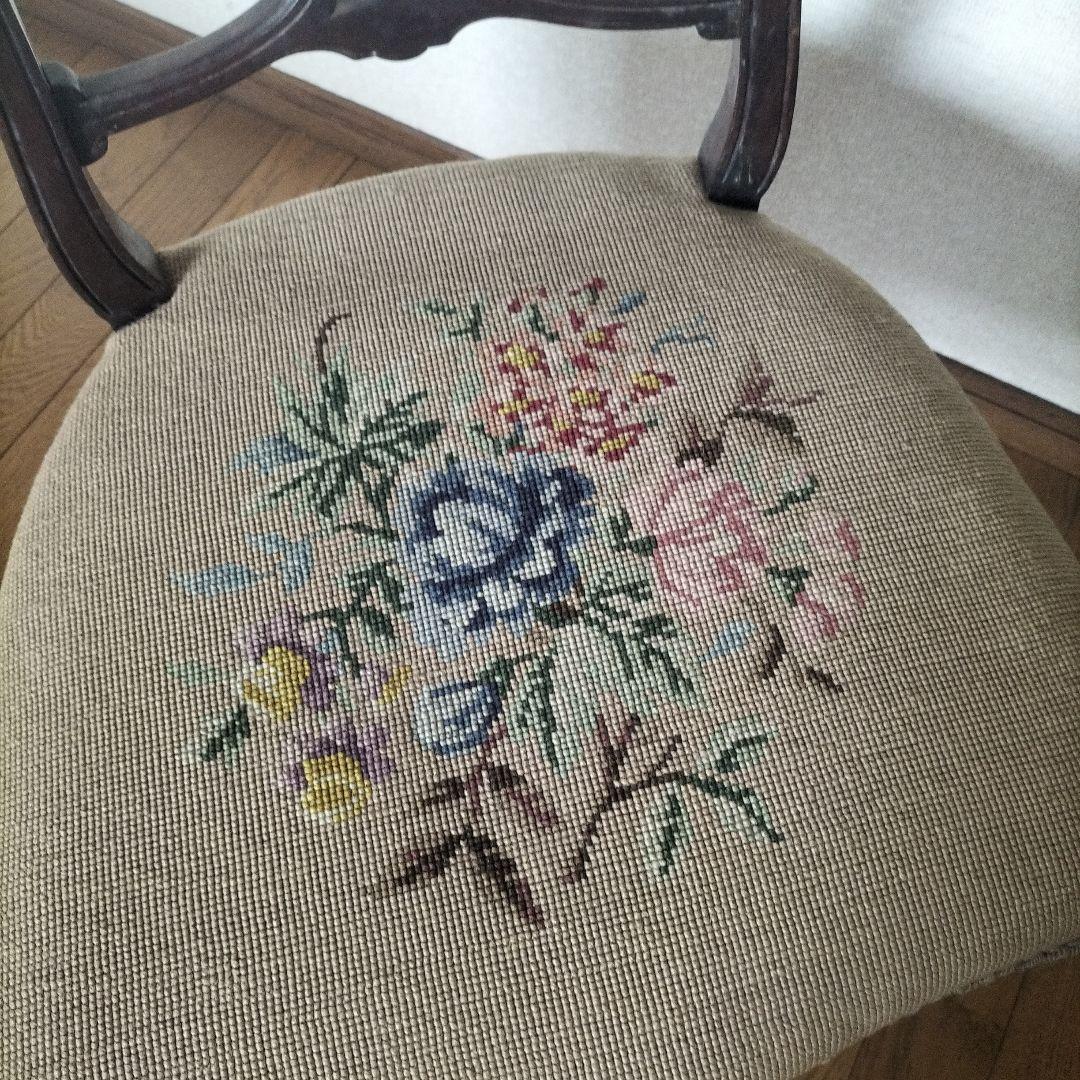 12/29 クラシック 椅子 刺繍 アンティーク　イギリス　プチポワン チェア